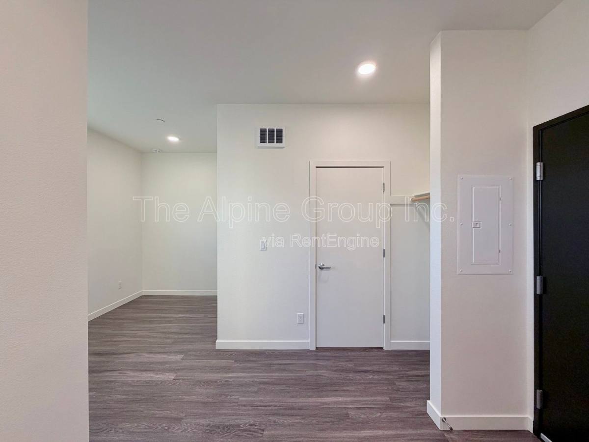 Apartment for rent at 1524 NE 40th Ave #302, Portland, OR 97232