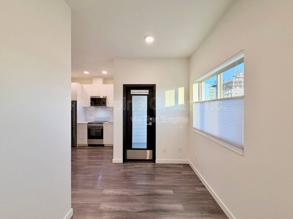 Apartment for rent at 1524 NE 40th Ave #302, Portland, OR 97232