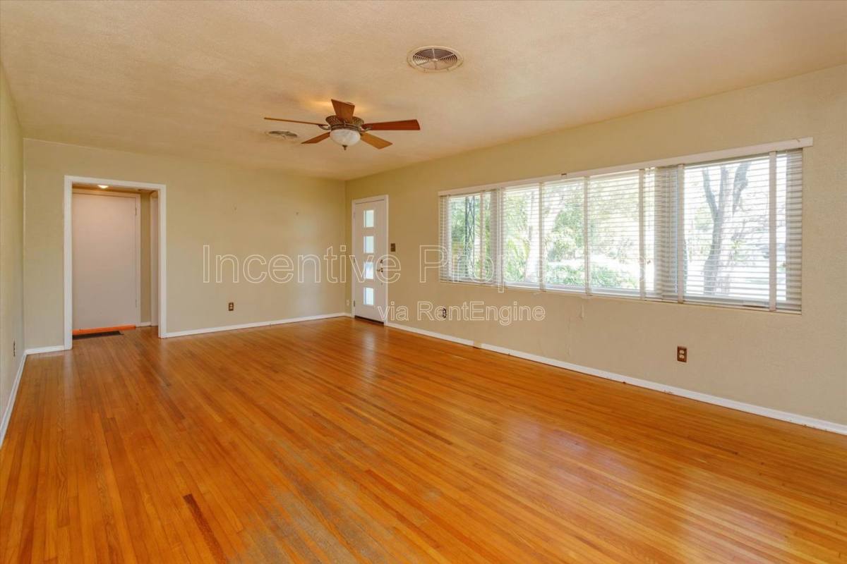 House for rent at 816 Putnam Ave, Orlando, FL 32804