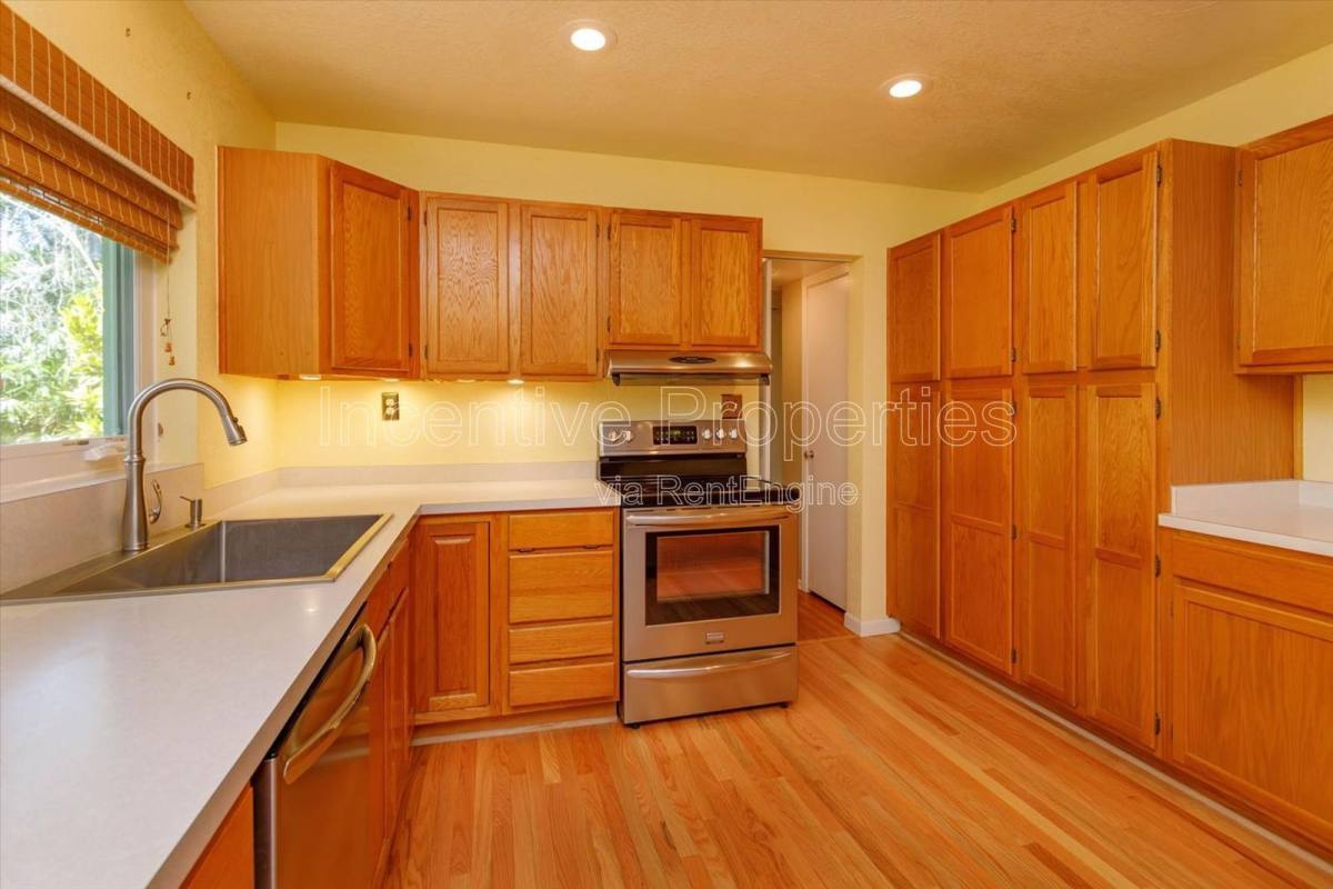 House for rent at 816 Putnam Ave, Orlando, FL 32804