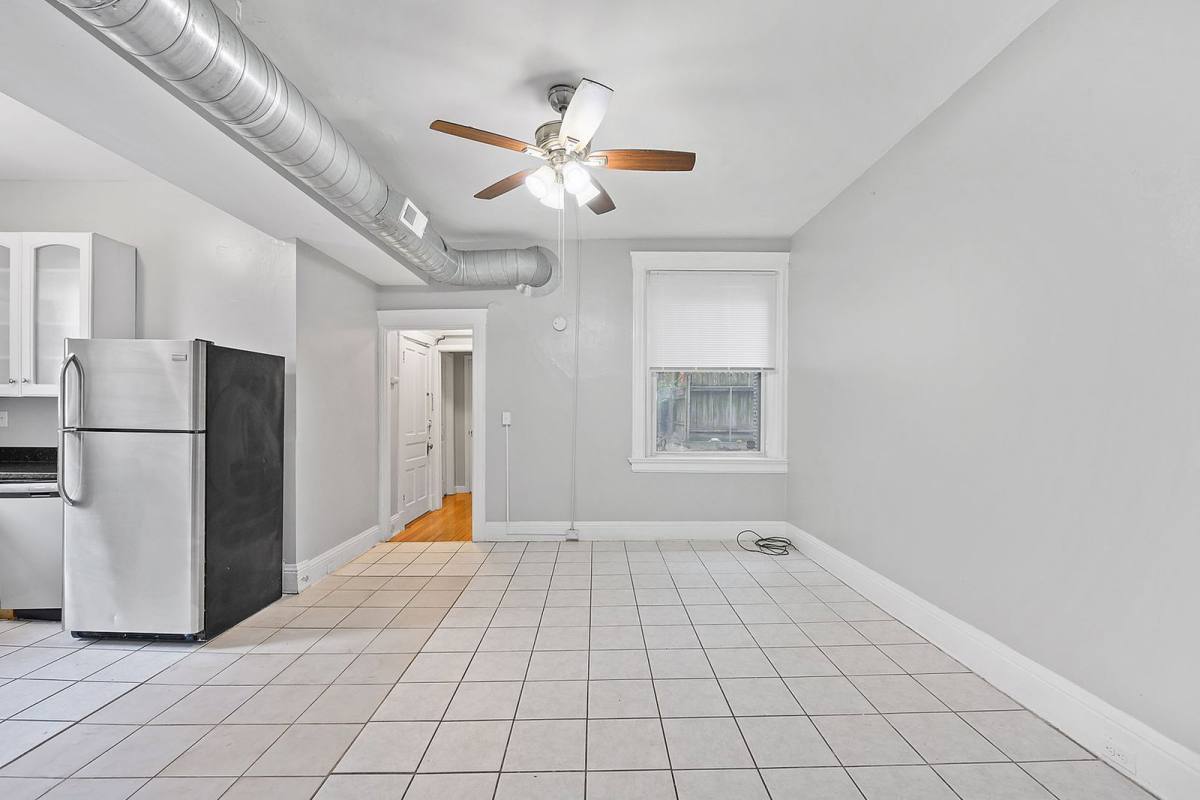 Apartment for rent at 60 W McMillan St #1, Cincinnati, OH 45219