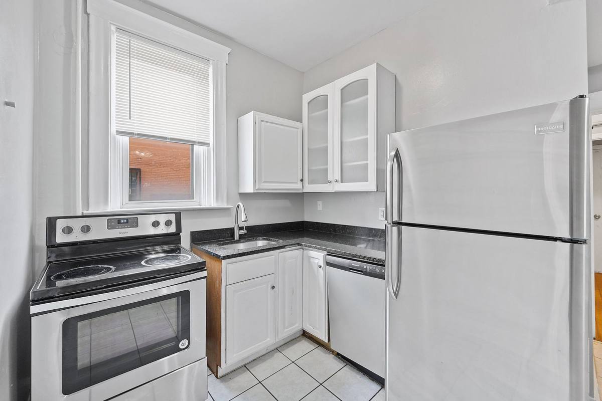 Apartment for rent at 60 W McMillan St #1, Cincinnati, OH 45219
