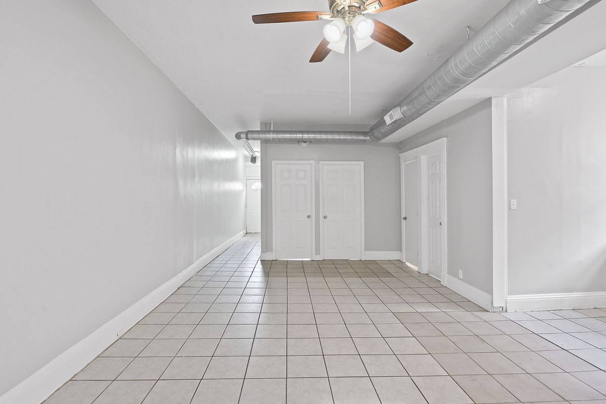 Apartment for rent at 60 W McMillan St #1, Cincinnati, OH 45219