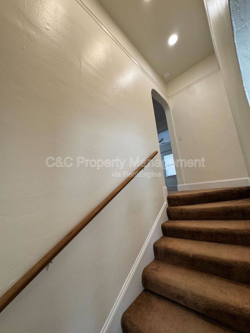 Apartment for rent at 1140 W St, Pittsburg, CA 94565