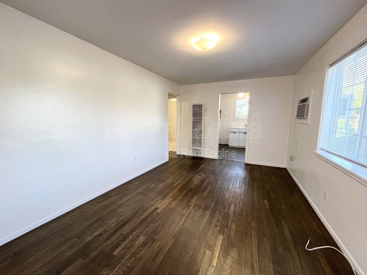Apartment for rent at 2128 K St, Merced, CA 95340