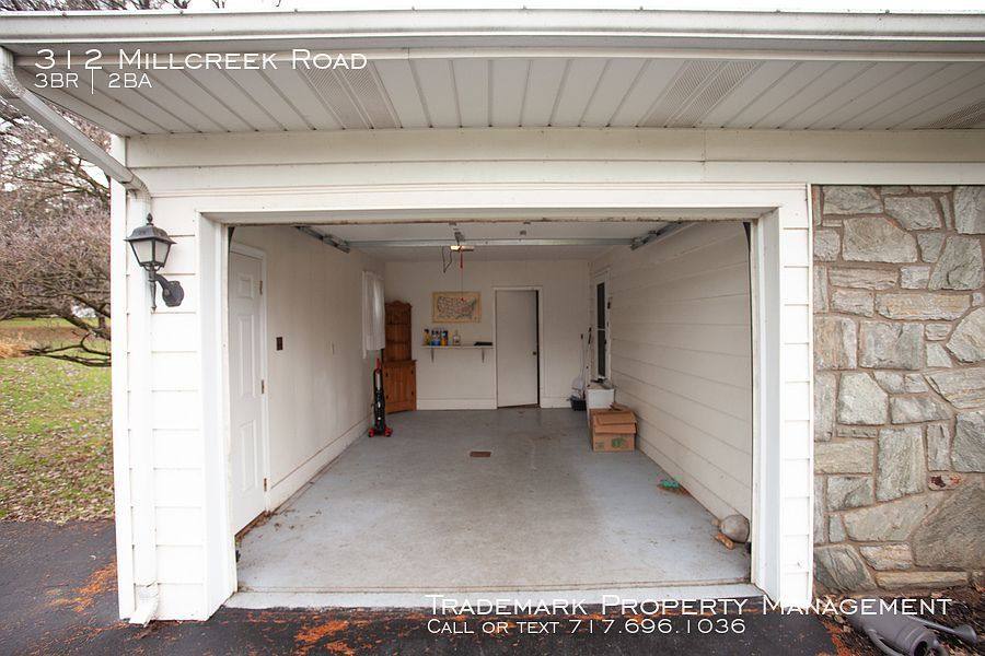 Apartment for rent at 312 Mill Creek Rd, Bird In Hand, PA 17505