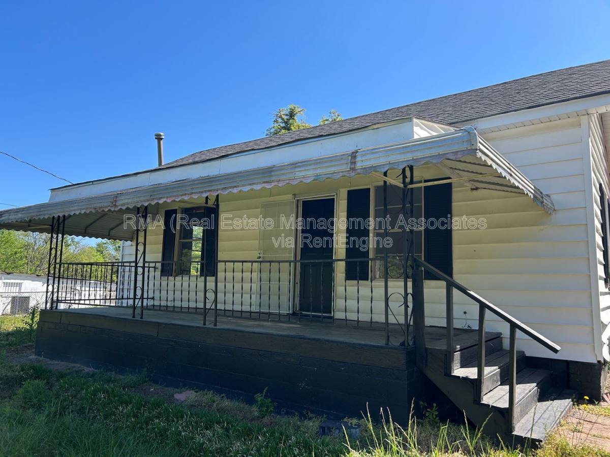 House for rent at 926 N 9th St, Griffin, GA 30223