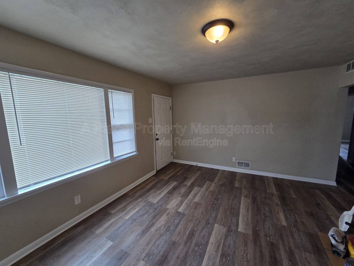 House for rent at 9215 Outerbelt Court, Saint Louis, MO 63121