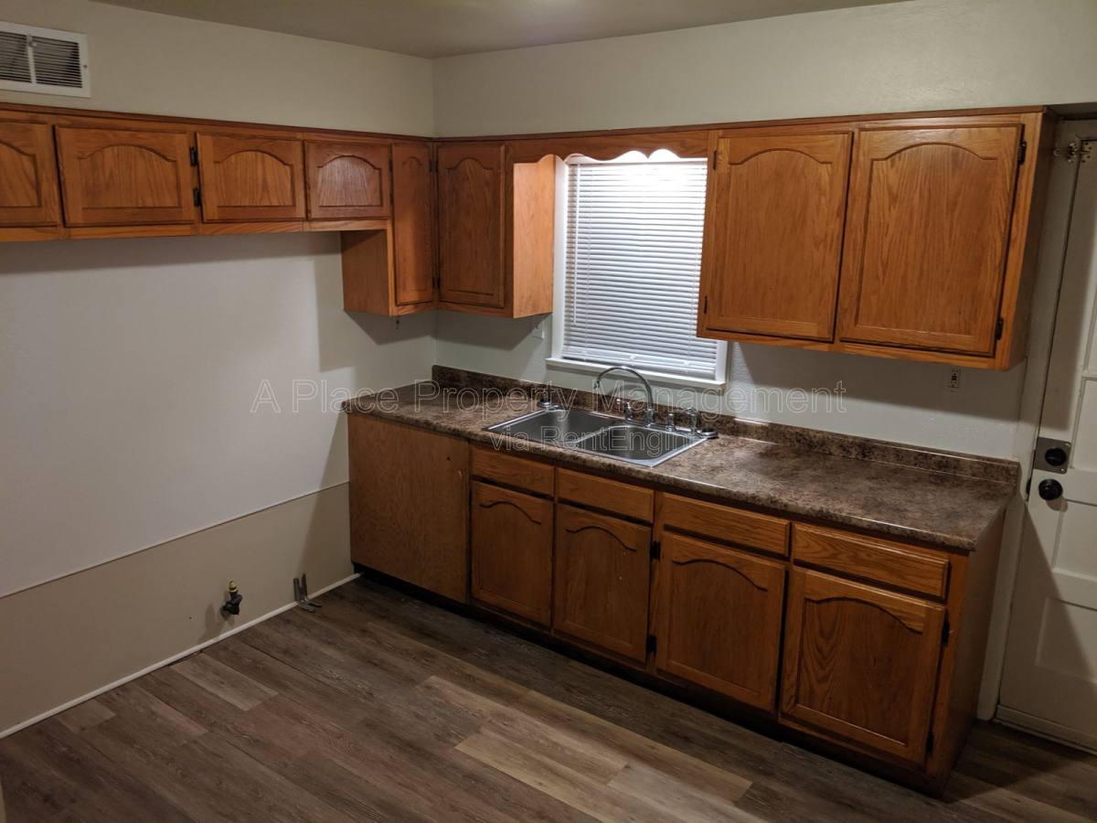 House for rent at 9215 Outerbelt Court, Saint Louis, MO 63121