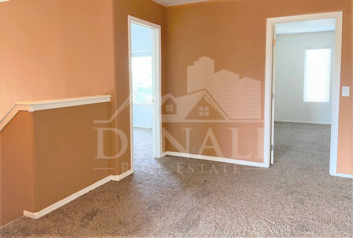 House for rent at 925 E Canyon Rock Rd, San Tan Valley, AZ 85143