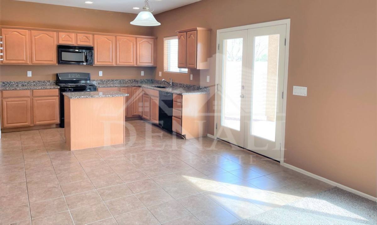 House for rent at 925 E Canyon Rock Rd, San Tan Valley, AZ 85143