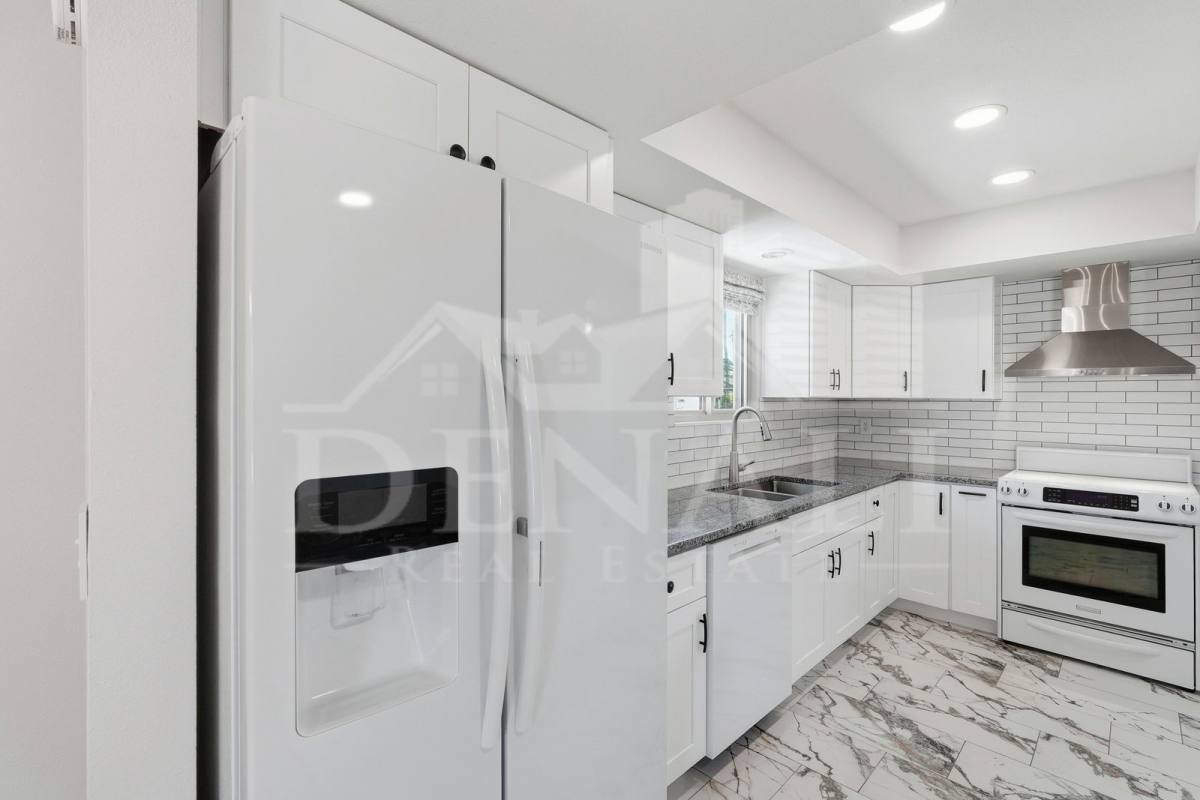 House for rent at 10602 E Elmhurst Dr, Chandler, AZ 85248
