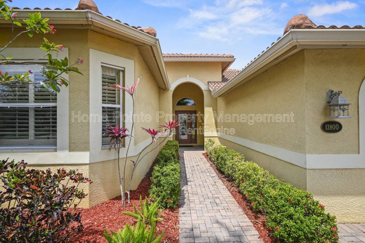 House for rent at 13800 Farnese Dr, Estero, FL 33928