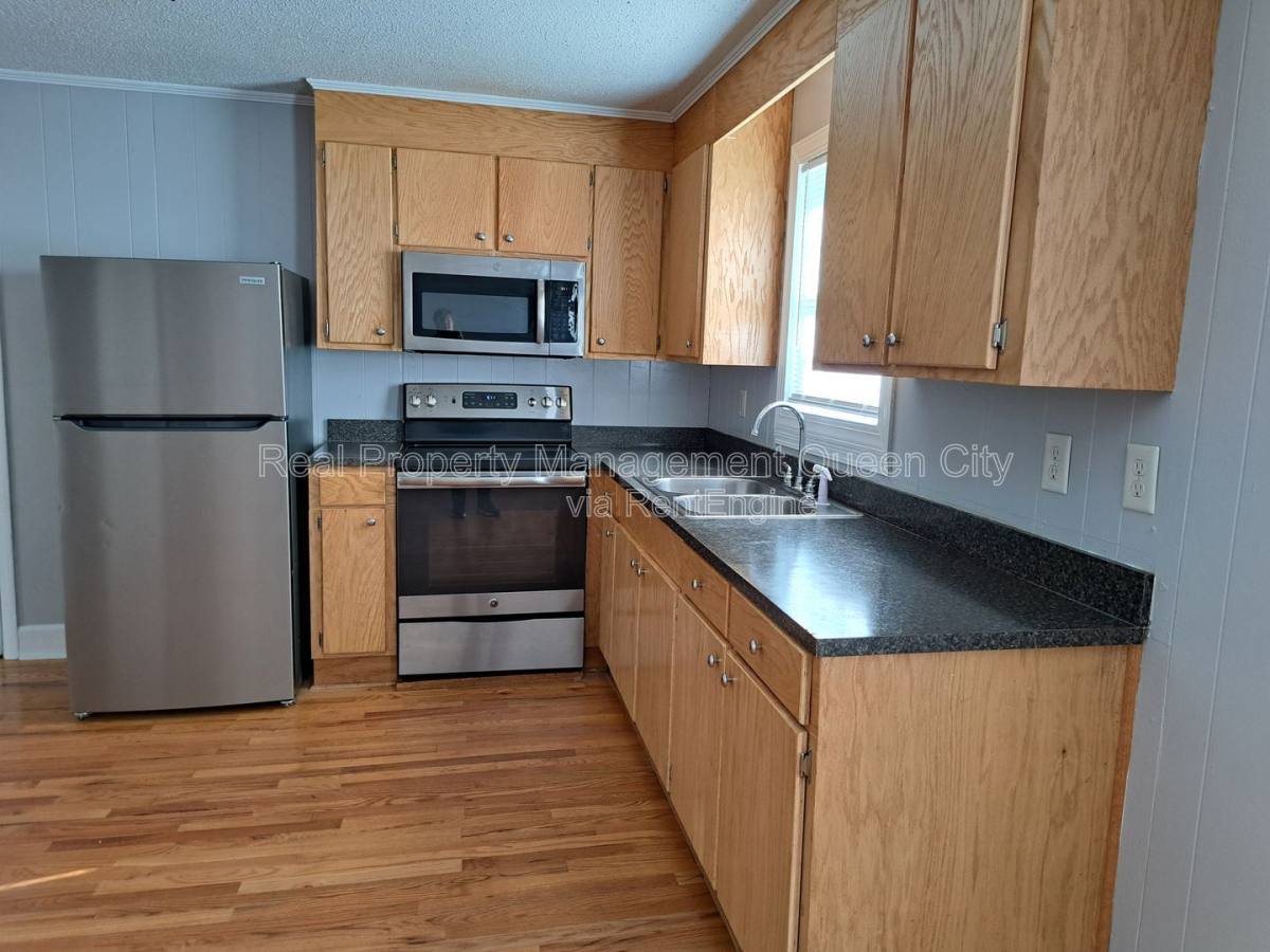 House for rent at 112 Miller St, Gastonia, NC 28052