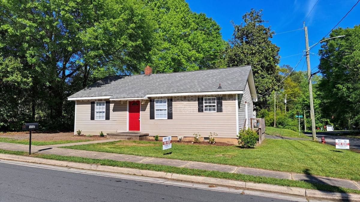 House for rent at 112 Miller St, Gastonia, NC 28052