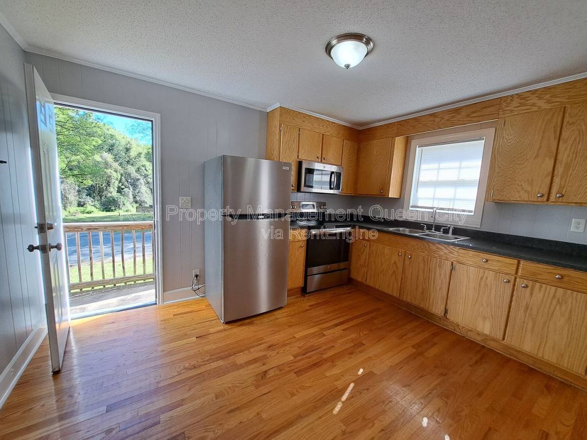 House for rent at 112 Miller St, Gastonia, NC 28052