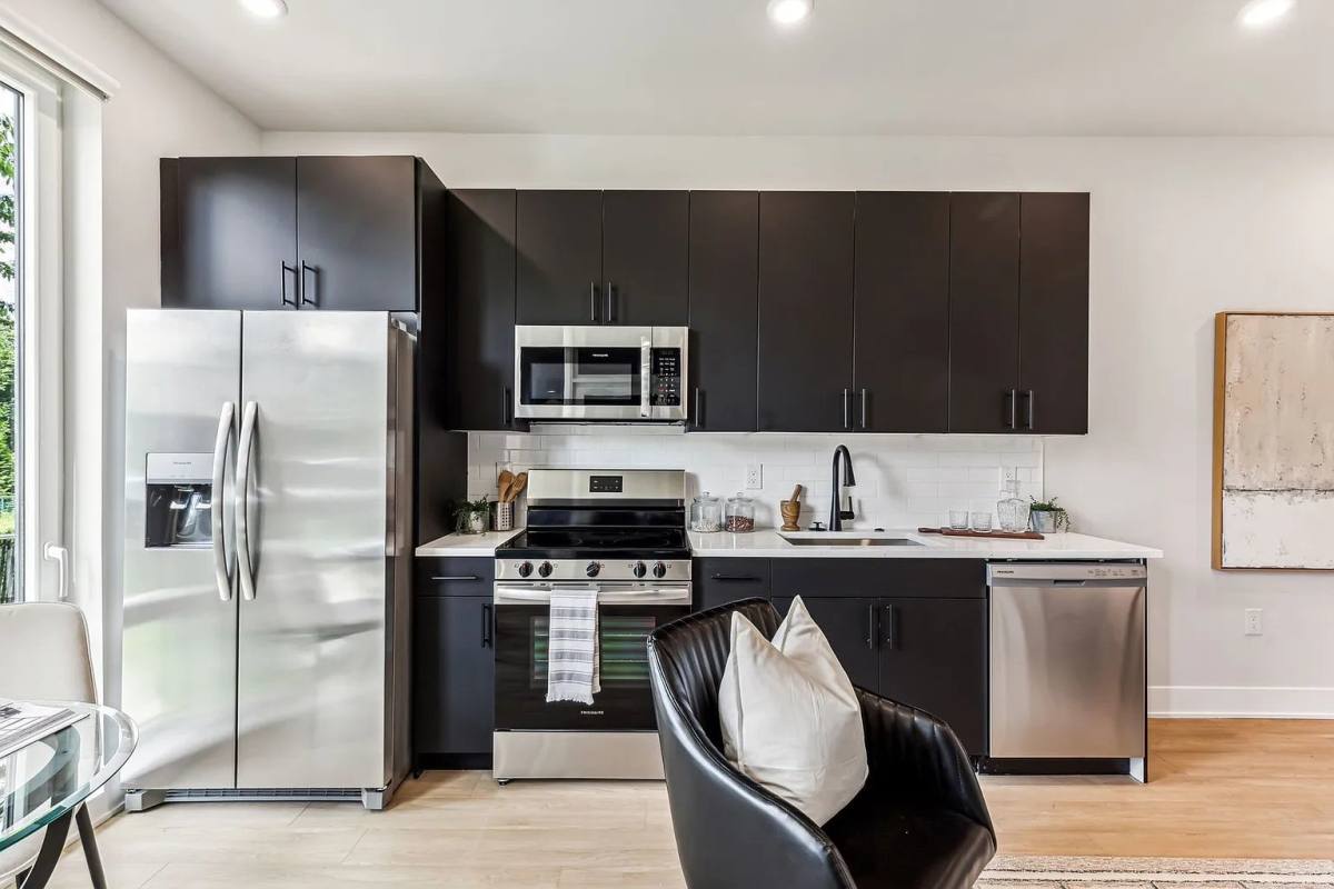 Apartment for rent at 6910 Ridge Ave #B, Philadelphia, PA 19128