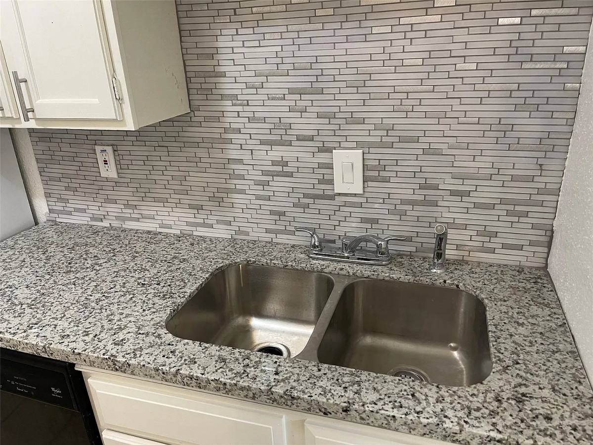 Condo for rent at 9700 Leawood Blvd #807, Houston, TX 77099