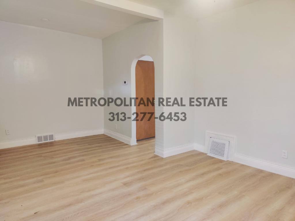 Apartment for rent at 22340 Park St, Dearborn, MI 48124
