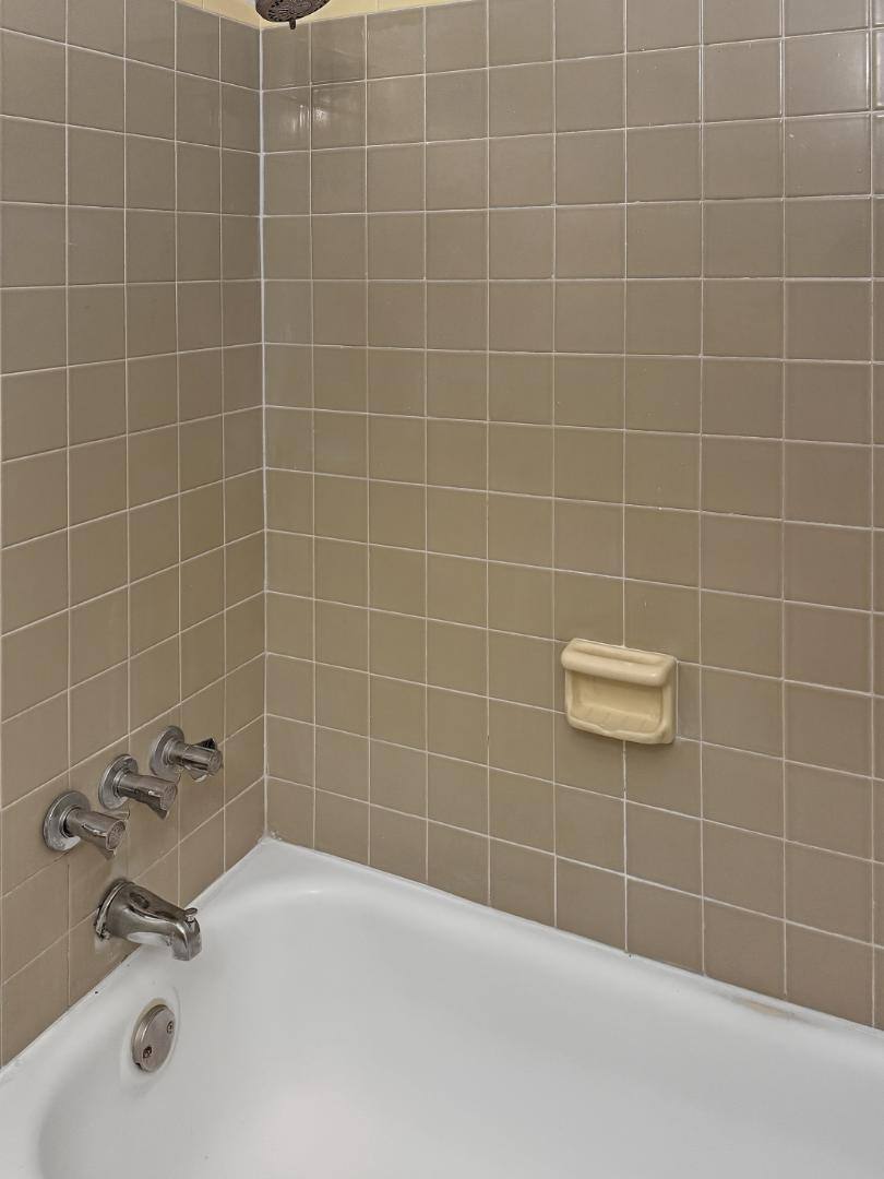 Apartment for rent at 1560 NW 15th St Rd #3, Miami, FL 33125