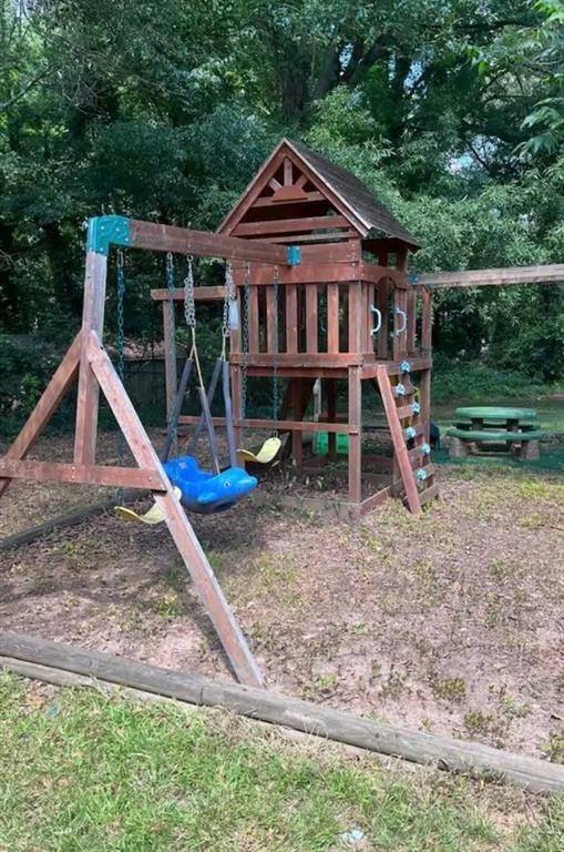 House for rent at 845 Valley Brook Rd, Decatur, GA 30033