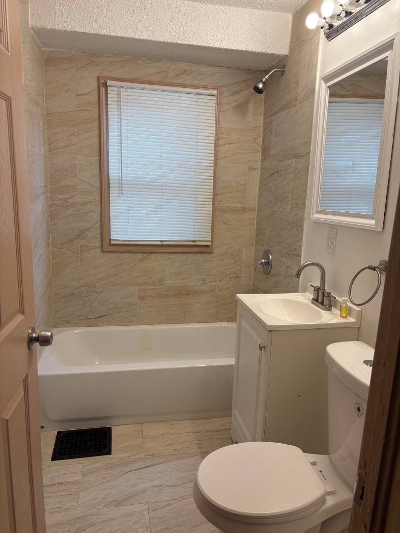 House for rent at 4119 College Ave #DENSON, Kansas City, MO 64130