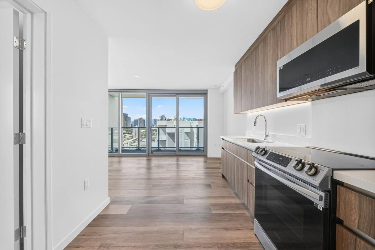 Condo for rent at 1500 Rycroft St #1410, Honolulu, HI 96814