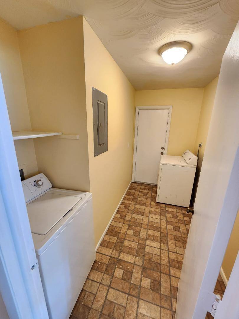 Apartment for rent at 3221 Broadway #3227B, Fort Myers, FL 33901