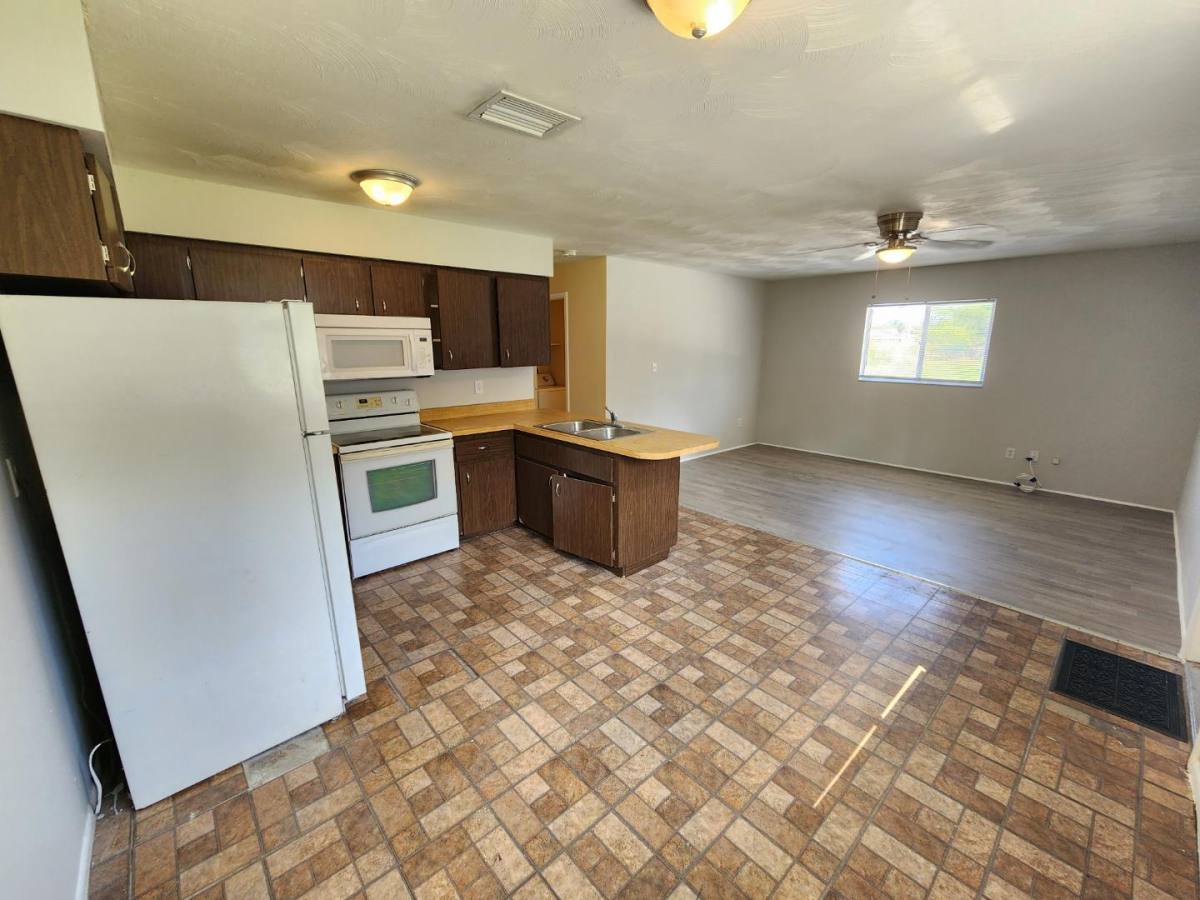 Apartment for rent at 3221 Broadway #3227B, Fort Myers, FL 33901