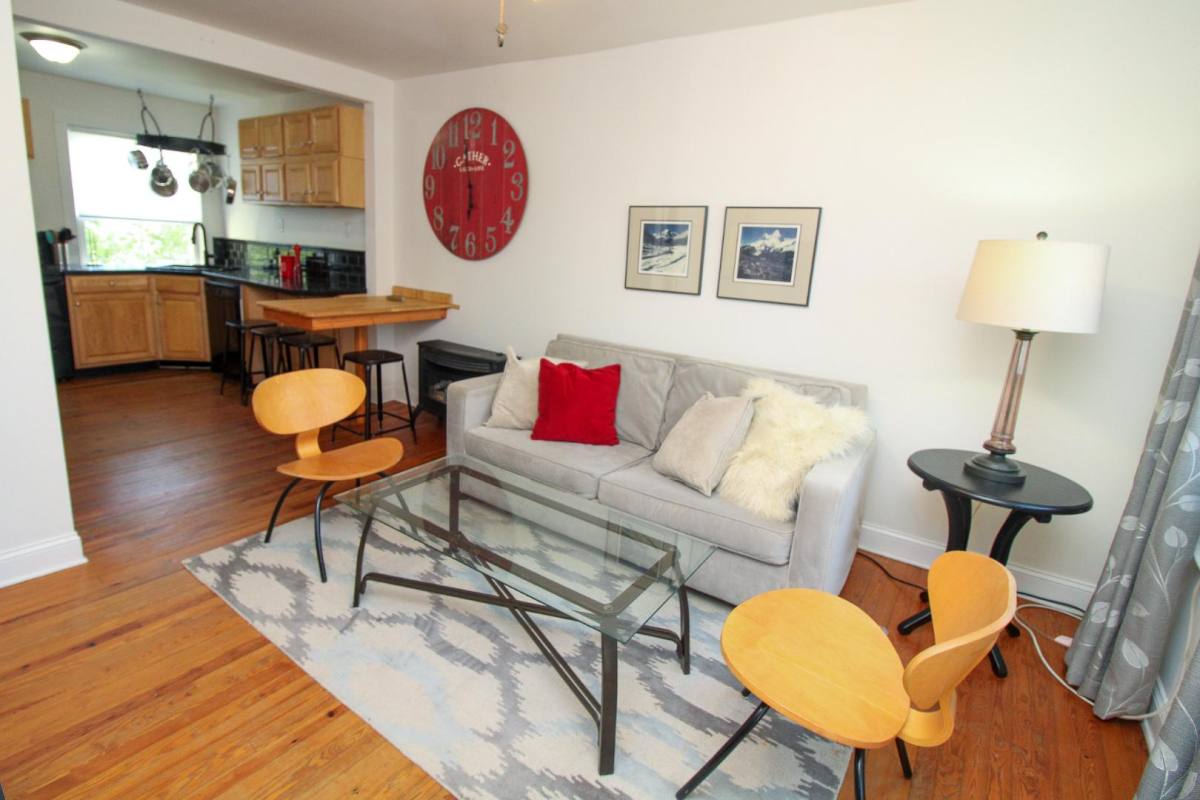 Apartment for rent at 375 Weaverville Rd #3, Asheville, NC 28804