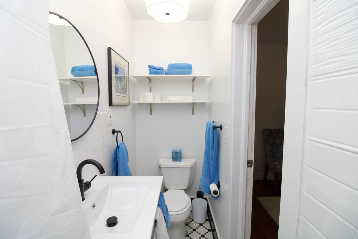 Apartment for rent at 375 Weaverville Rd #3, Asheville, NC 28804