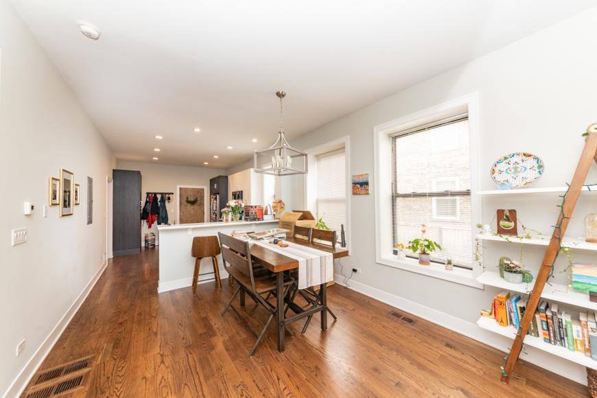 Apartment for rent at 1472 W Summerdale #1F, Chicago, IL 60640