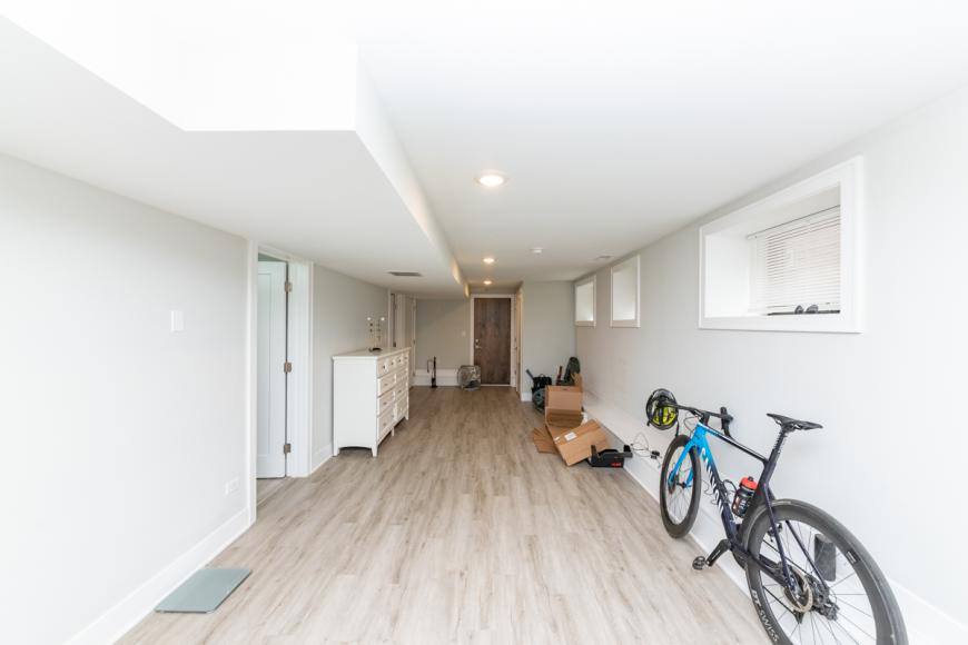 Apartment for rent at 1472 W Summerdale #1F, Chicago, IL 60640