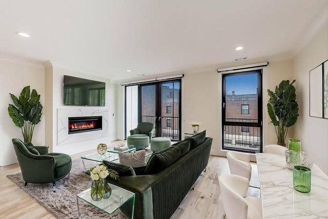 Apartment for rent at 5019 N Lincoln Ave #2N, Chicago, IL 60625