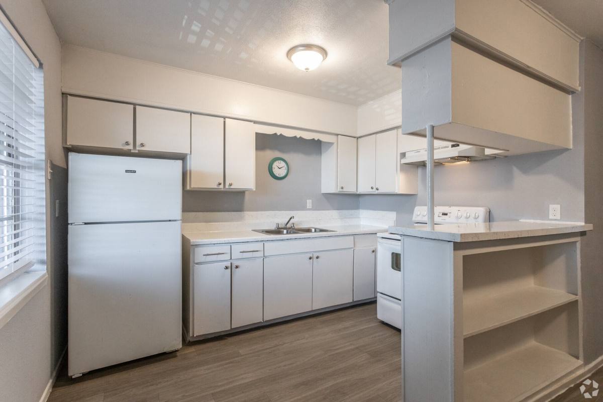 Apartment for rent at The Five Points at, 2902 Texas Ave, Texas City, TX 77590