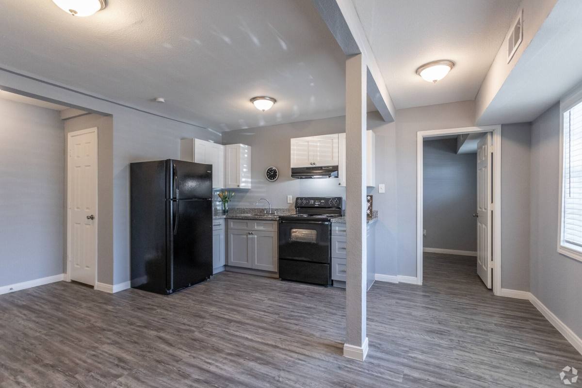 Apartment for rent at The Five Points at, 2902 Texas Ave, Texas City, TX 77590