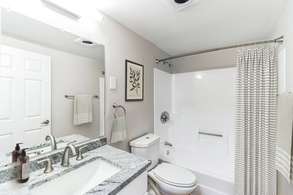 Apartment for rent at Eagle Rock at Swampscott, 100 Vantage Terrace, Swampscott, MA 01907