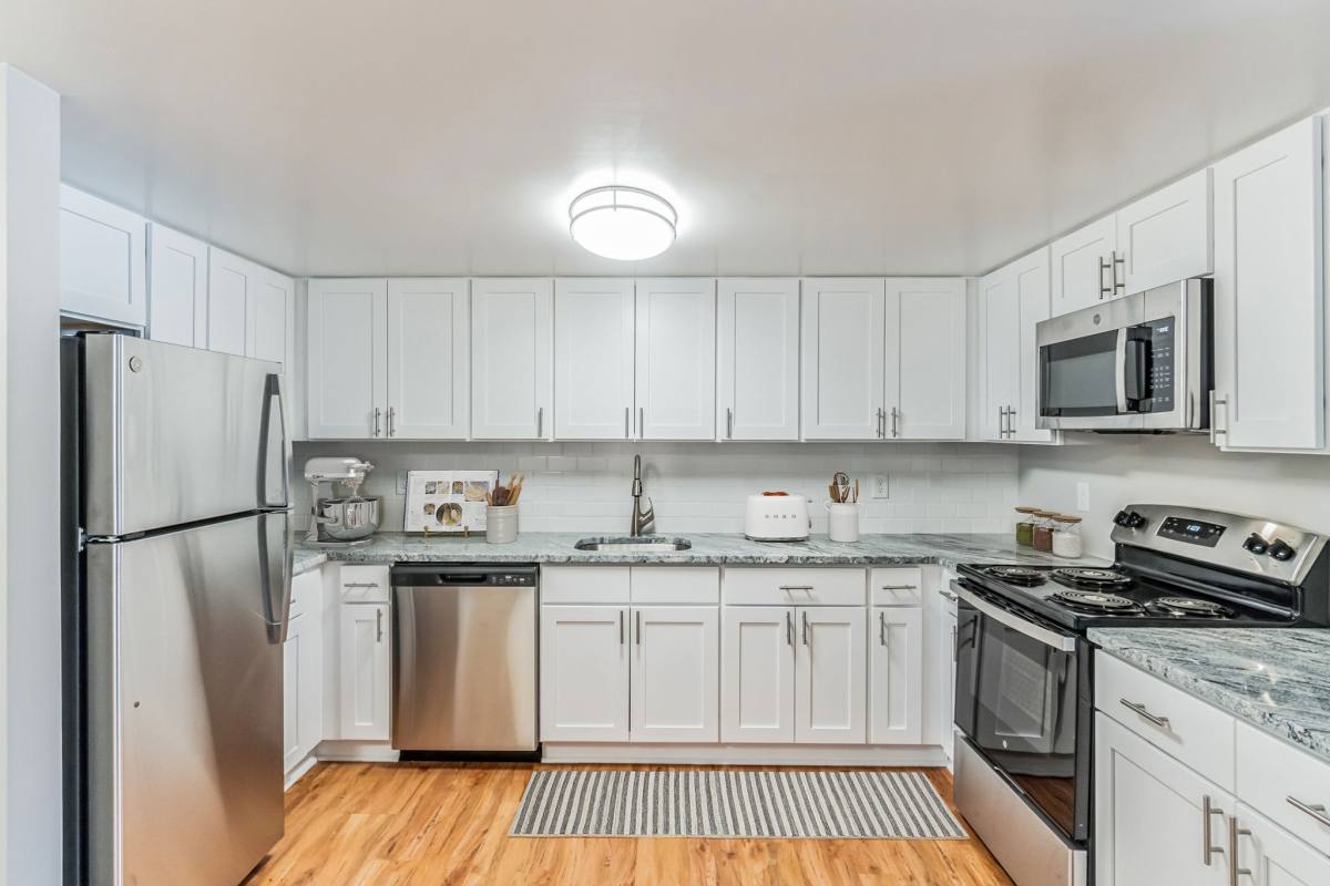 Apartment for rent at Eagle Rock at Swampscott, 100 Vantage Terrace, Swampscott, MA 01907