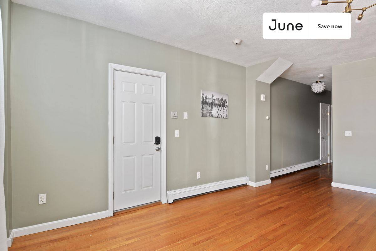 Apartment for rent at 36 N Bennet St #1, Boston, MA 02113