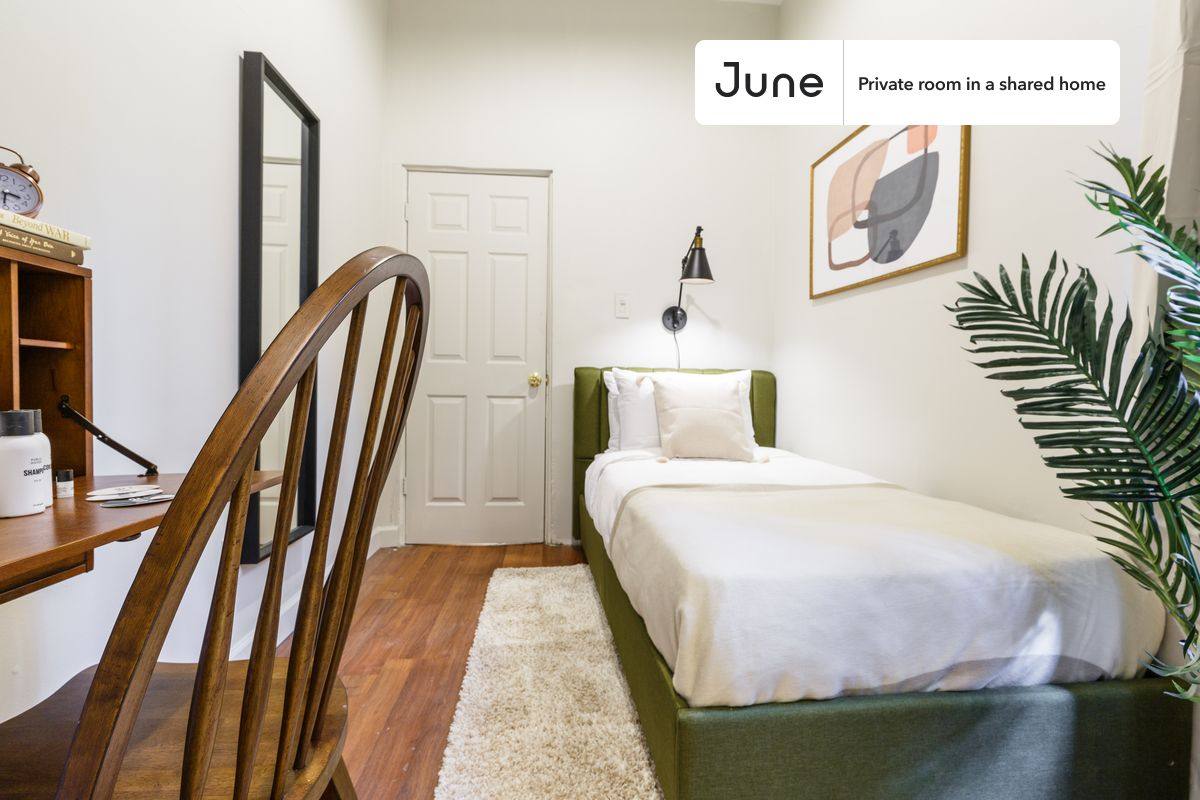 Apartment for rent at 635 Ninth Ave #A, New York, NY 10036