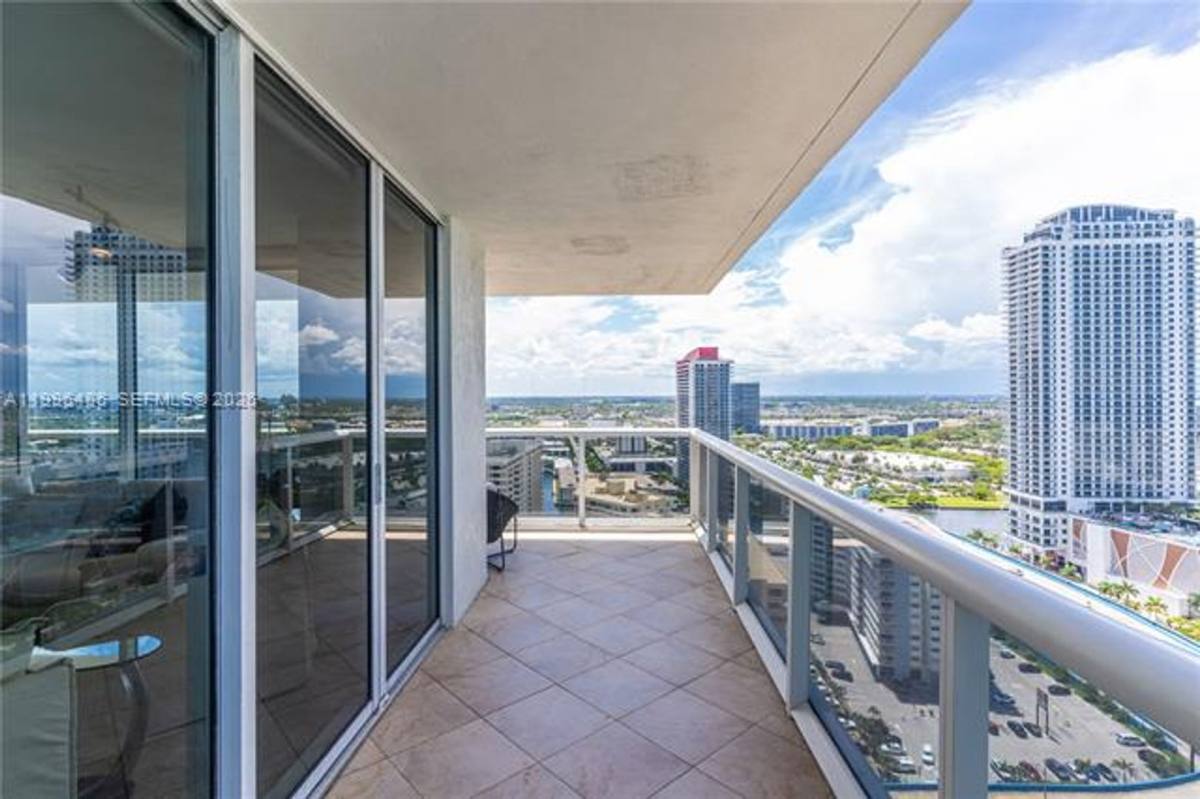 Apartment for rent at 1830 S Ocean Dr, Hallandale, FL 33009