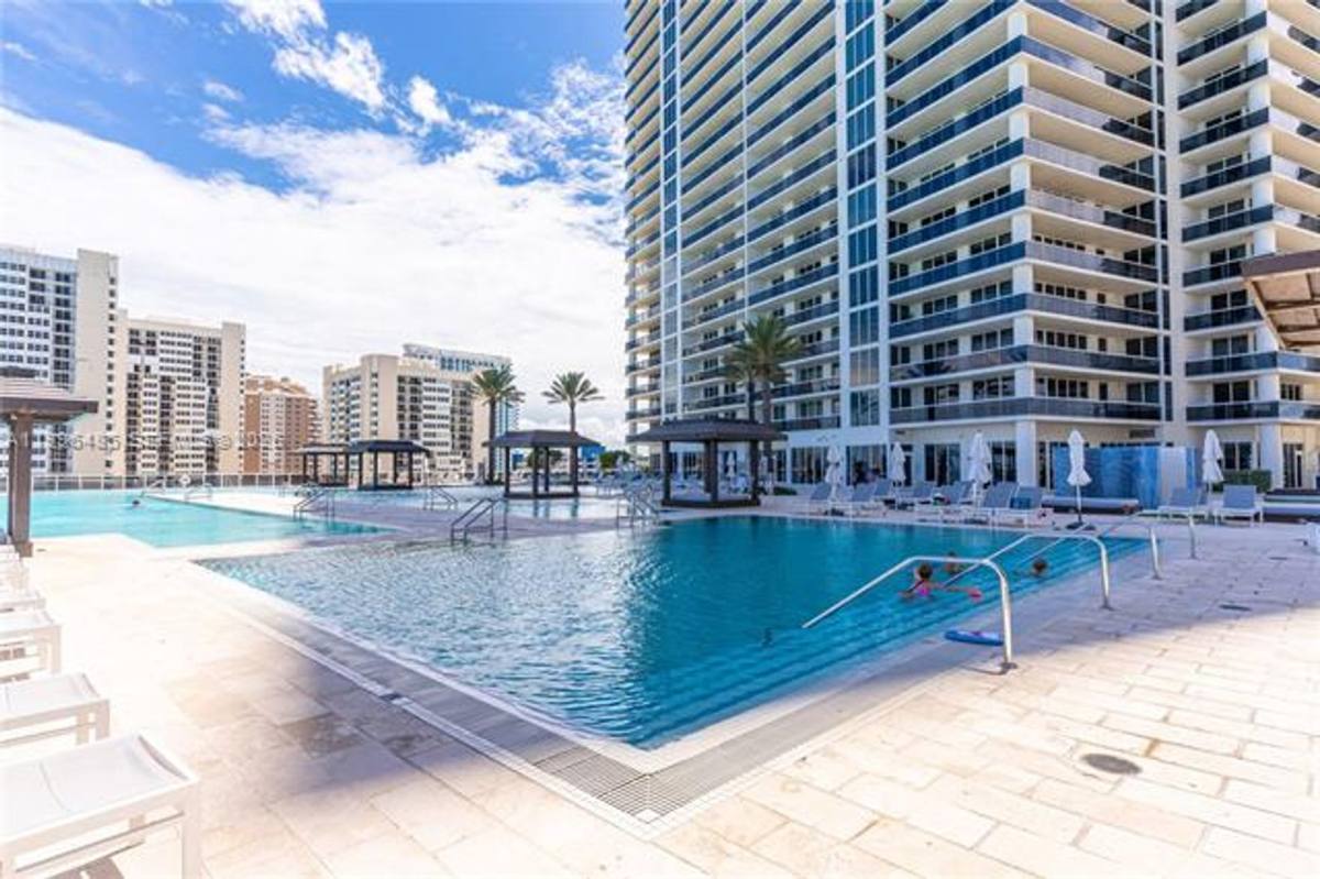 Apartment for rent at 1830 S Ocean Dr, Hallandale, FL 33009