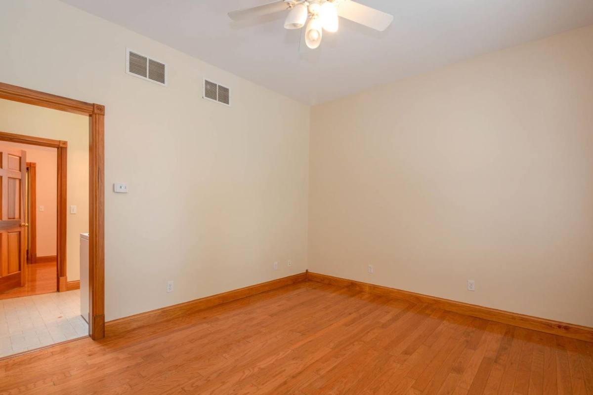 Apartment for rent at 536 N Lincoln St, Bloomington, IN 47408