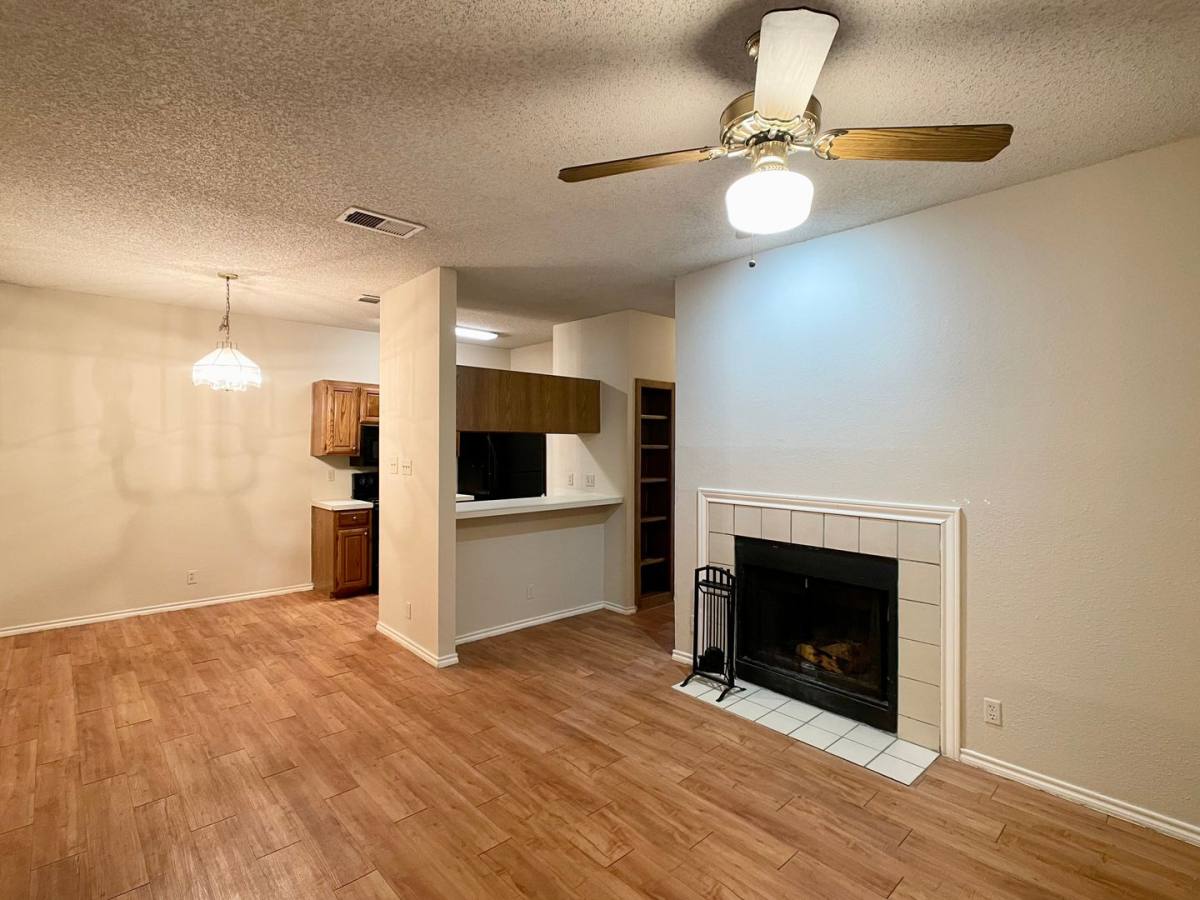 Apartment for rent at 914 W 26th, Austin, TX 78705