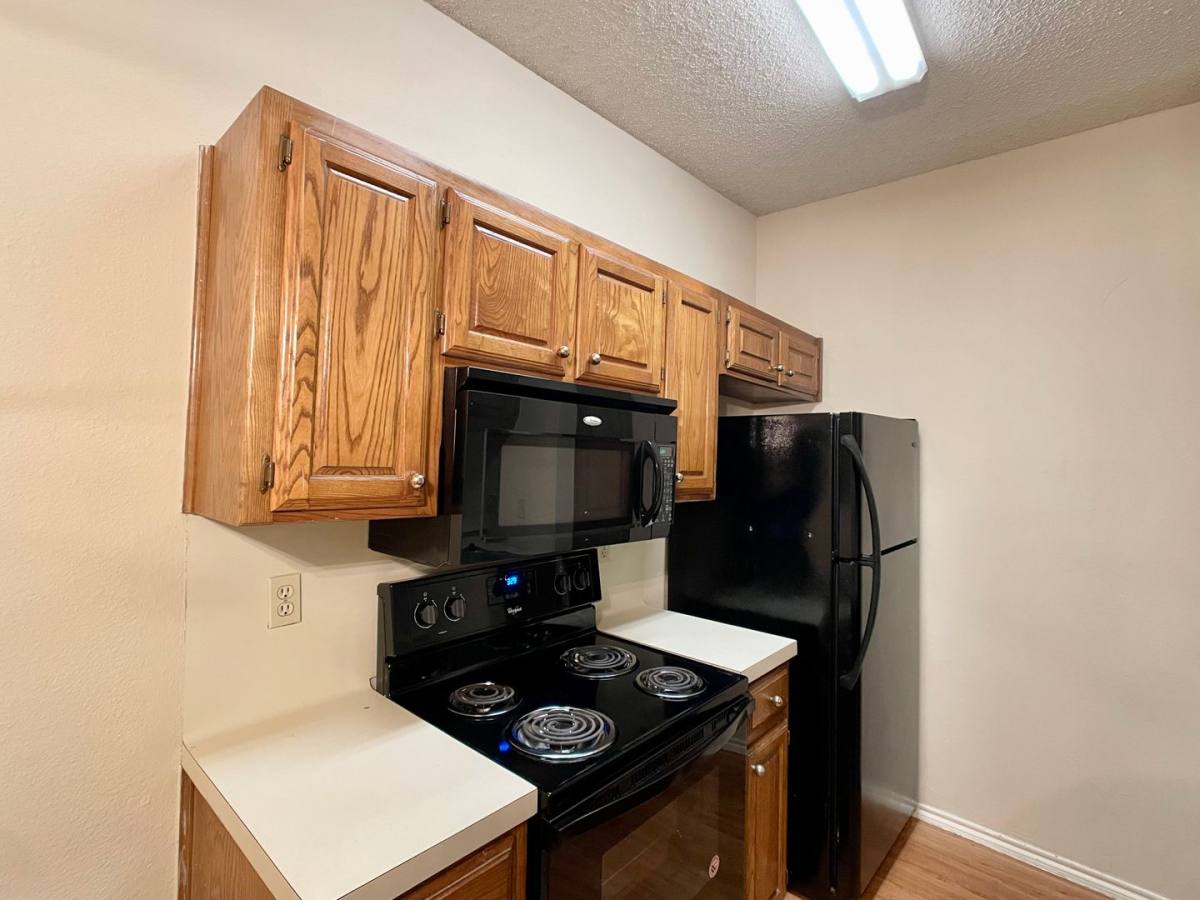 Apartment for rent at 914 W 26th, Austin, TX 78705