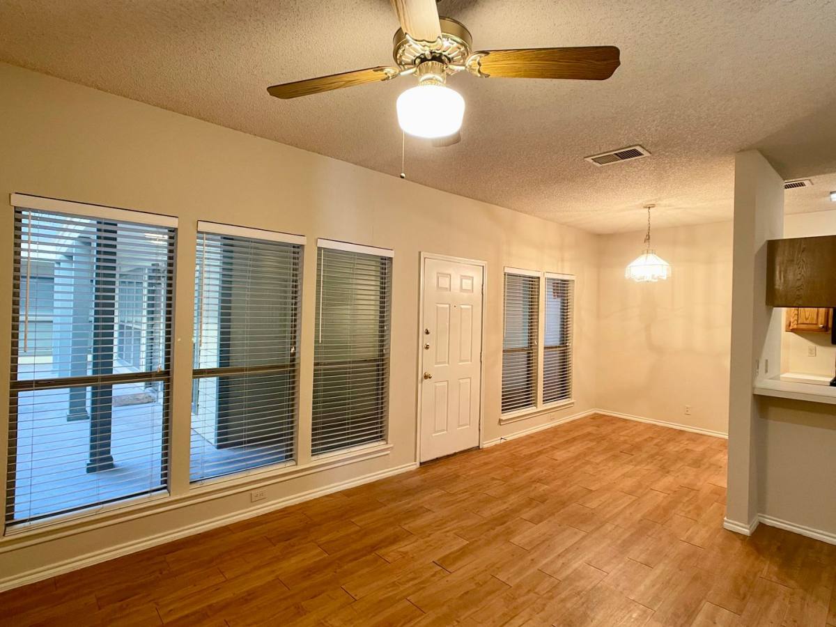 Apartment for rent at 914 W 26th, Austin, TX 78705