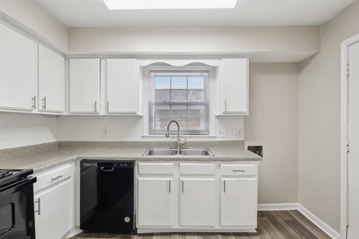 Apartment for rent at 400 Adamwood Dr, Nashville, TN 37211
