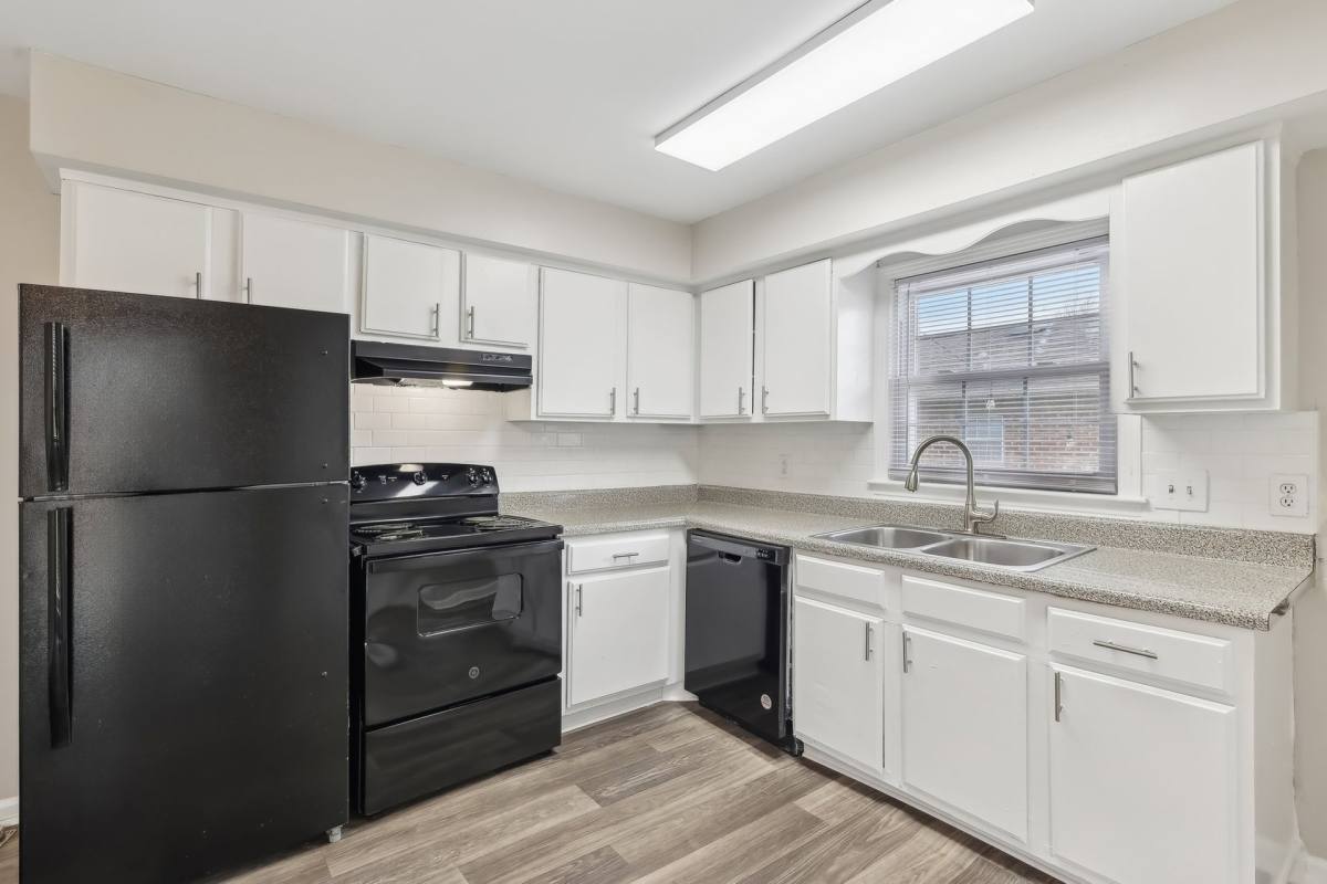 Apartment for rent at 400 Adamwood Dr, Nashville, TN 37211