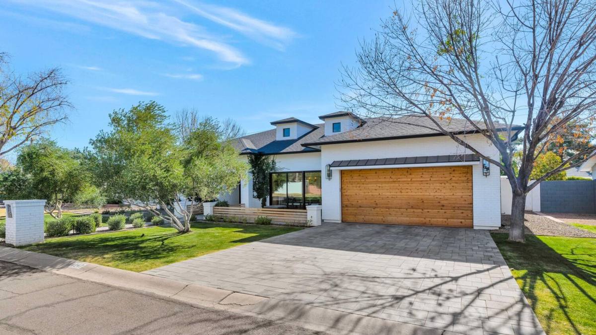 House for rent at 4147 E Clarendon Ave, Phoenix, AZ 85018