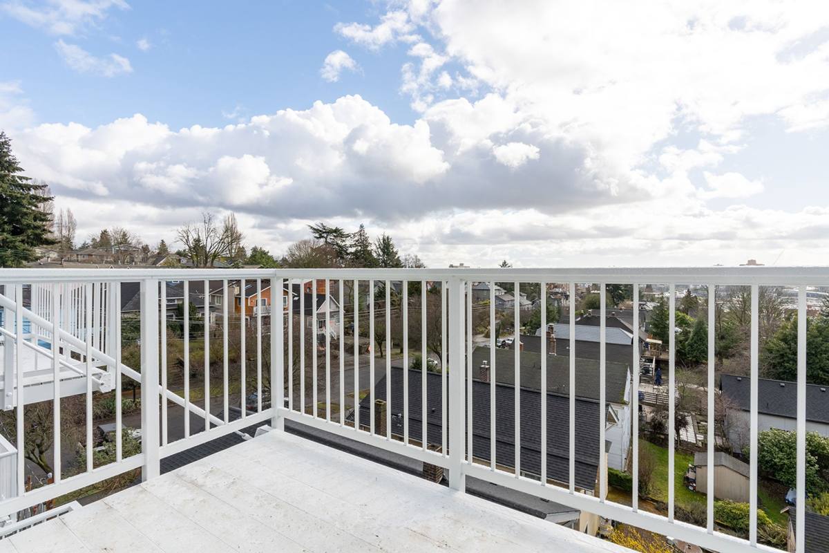 Apartment for rent at 355 15th Ave, Seattle, WA 98122